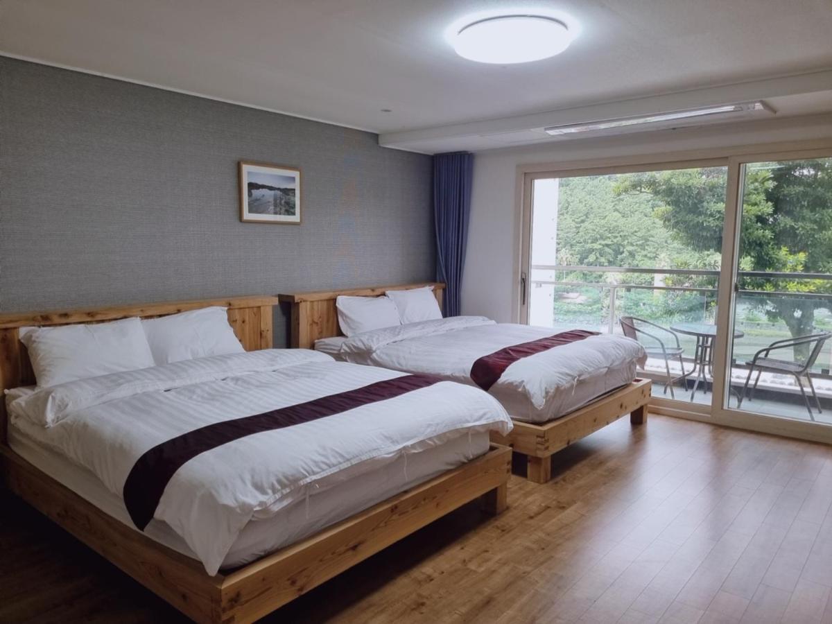 Cheonjiyeon Crystal Hotel Согвіпо Екстер'єр фото