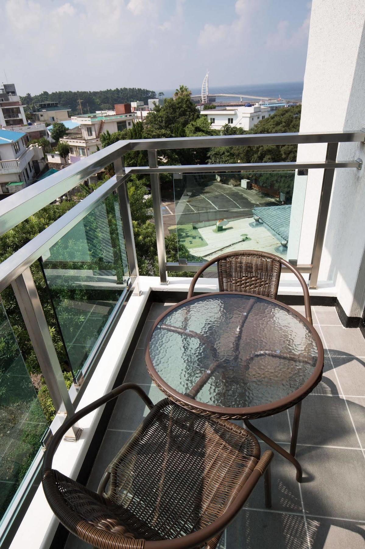 Cheonjiyeon Crystal Hotel Согвіпо Екстер'єр фото